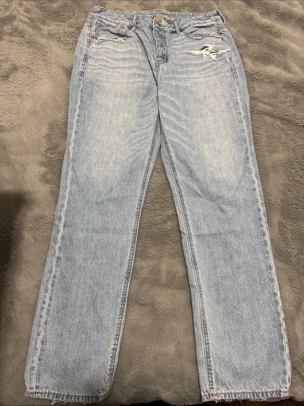 American Eagle Outfitters Light Blue Distressed Women's Jeans